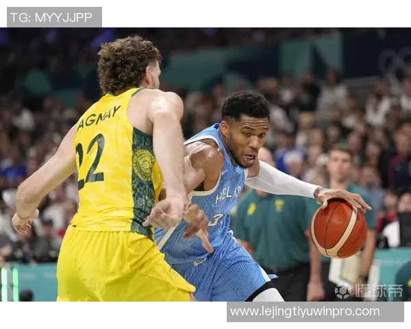 字母哥再展王者风范25分钟内高效砍下24分4板7助的精彩表现