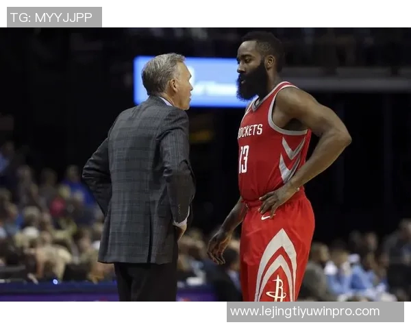 火箭队是否依赖KD的躺赢能力引发球迷热议与质疑